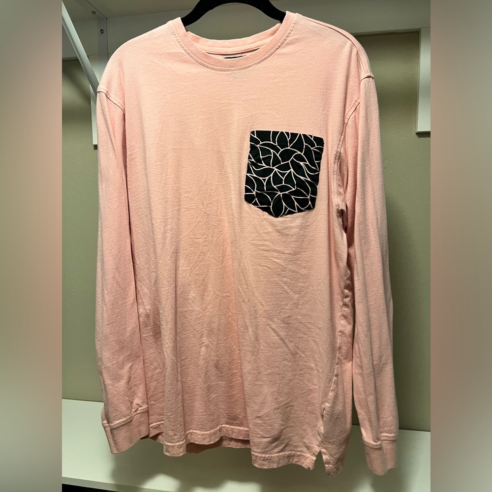 Long sleeve tee
